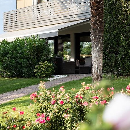Julias Guesthouse Ora / Auer Екстериор снимка